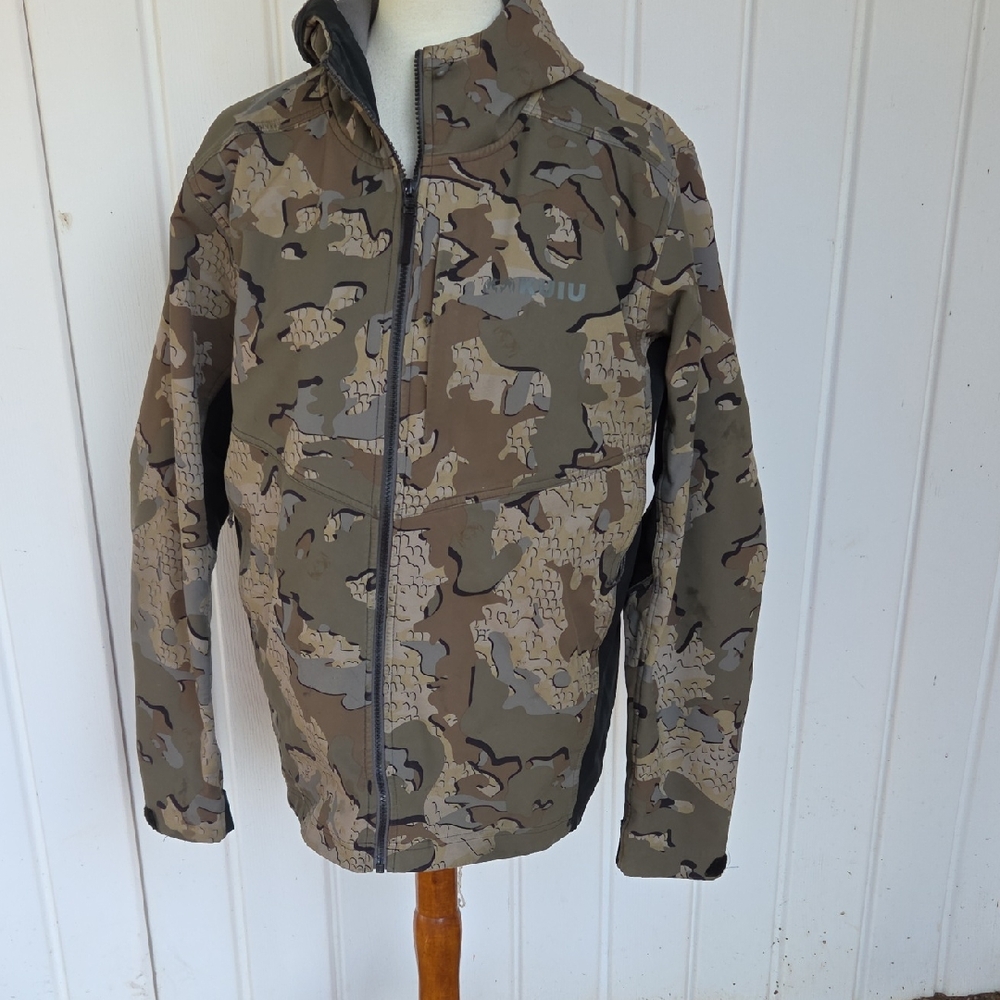 KUIU Men's Performance Camouflage Jacket